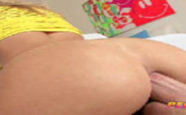 Melhor porno que já vi com loira da bunda grande em video de sexo anal