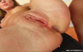 Safada do xvideos que tem uma buceta rosadinha dando ela bem gostoso