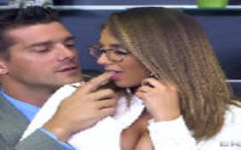 Pornol empresário fodendo a secretária peituda em um puta porno gratis
