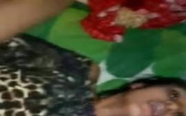 Casal novinho fodendo sem camisinha no sexo amador