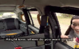 Fake Taxi safada dando pelada