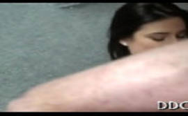 Gostosa faz um boquete gostoso