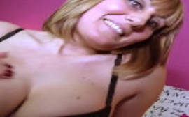 Madura puta dando gostoso demais