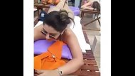 Vizinhas gostosas pegando um bronze