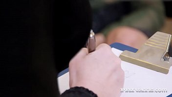Madrasta Tesuda levando gozada do enteado