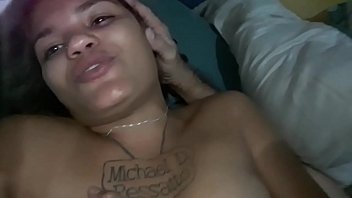 Tigresa sem camisinha toda gozada em uma boa cena de sexo amadora