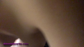 Xvidros de novinhas lindas pagando um boquete bem foda para esse cara na hora de um porno gratis
