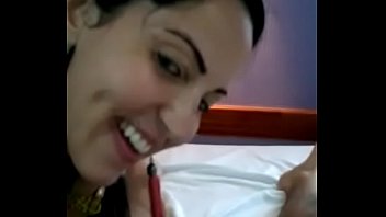 Brasileira faz dotado gozar só na punheta